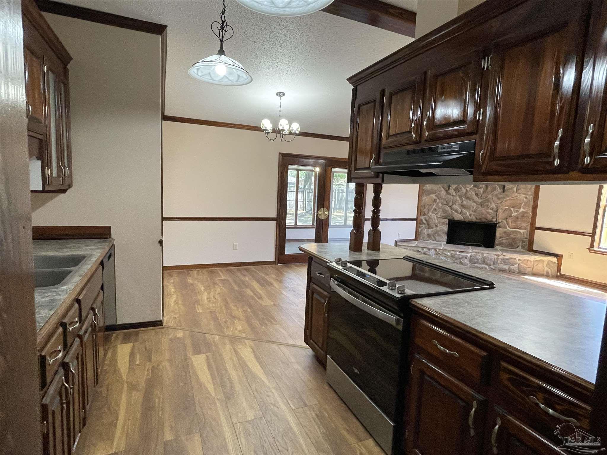 2320 Silversides Loop Pensacola, FL 32526 - Photo 14 of 38