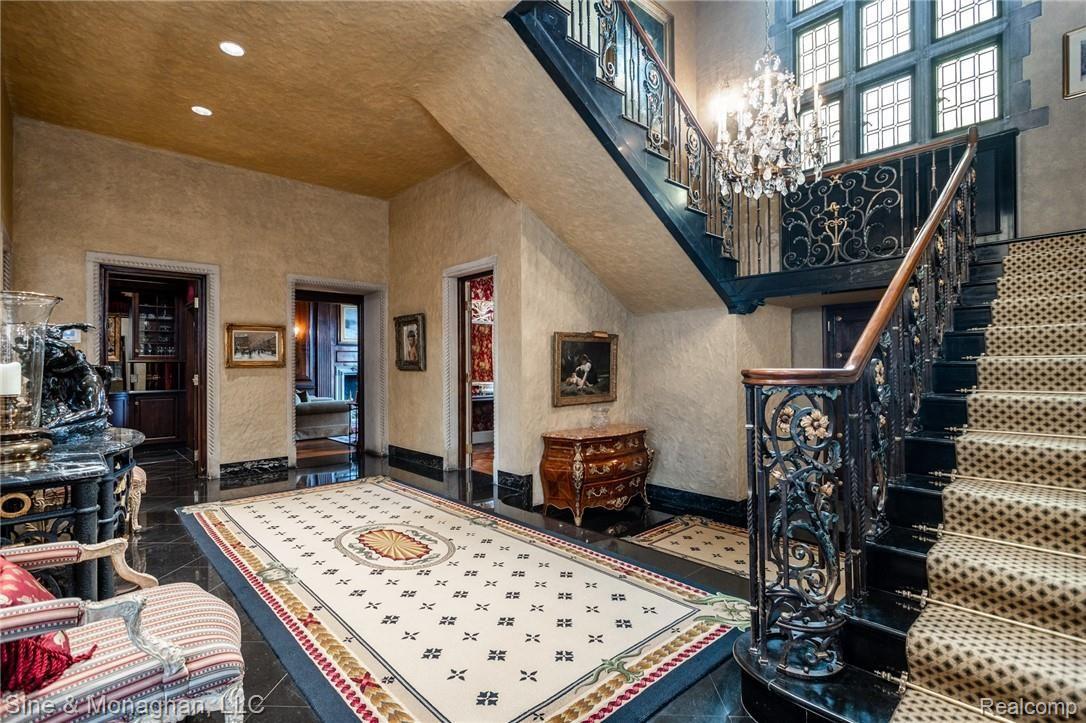 315 Washington Road Grosse Pointe, MI 48230 - Photo 4 of 99 315 Washington S112.jpg