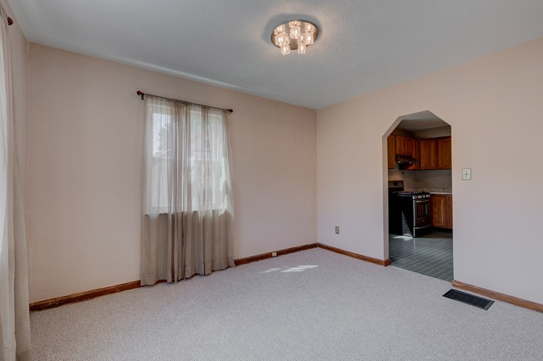 355 Riddle Place Newport, KY 41071 - Photo 5 of 15 Gallery Image 5