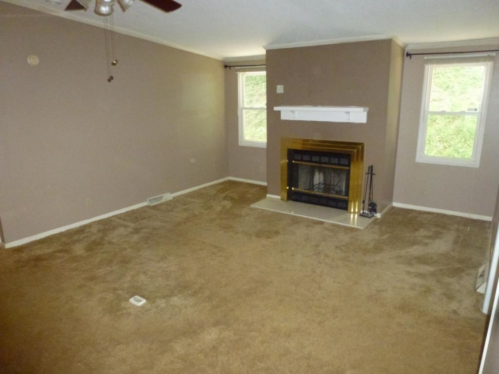 283 Anderson Road Johnson City, TN 37601 - Photo 4 of 19 Wood burning fireplace