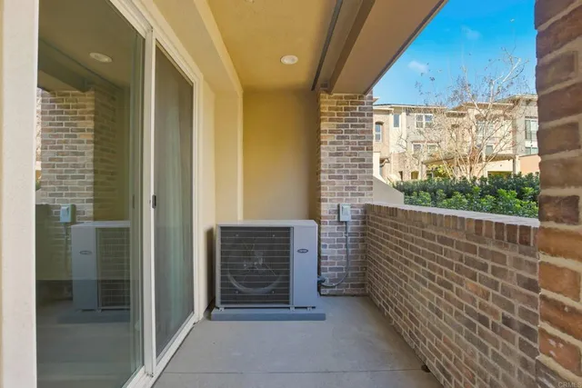 $1,089,000 | 6140 Colt Place, Unit 103, Carlsbad, CA 92009