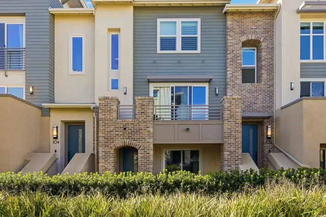 $1,089,000 | 6140 Colt Place, Unit 103, Carlsbad, CA 92009