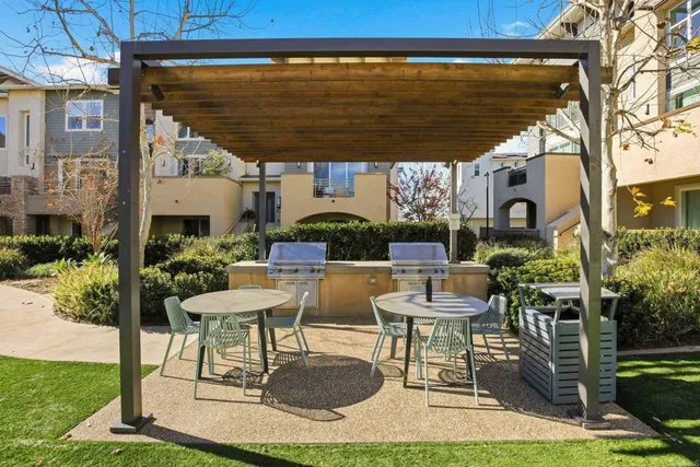 $1,089,000 | 6140 Colt Place, Unit 103, Carlsbad, CA 92009