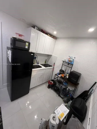 $1,800 | 511 Northwest 133rd Street, Unit 4, North Miami, FL 33168