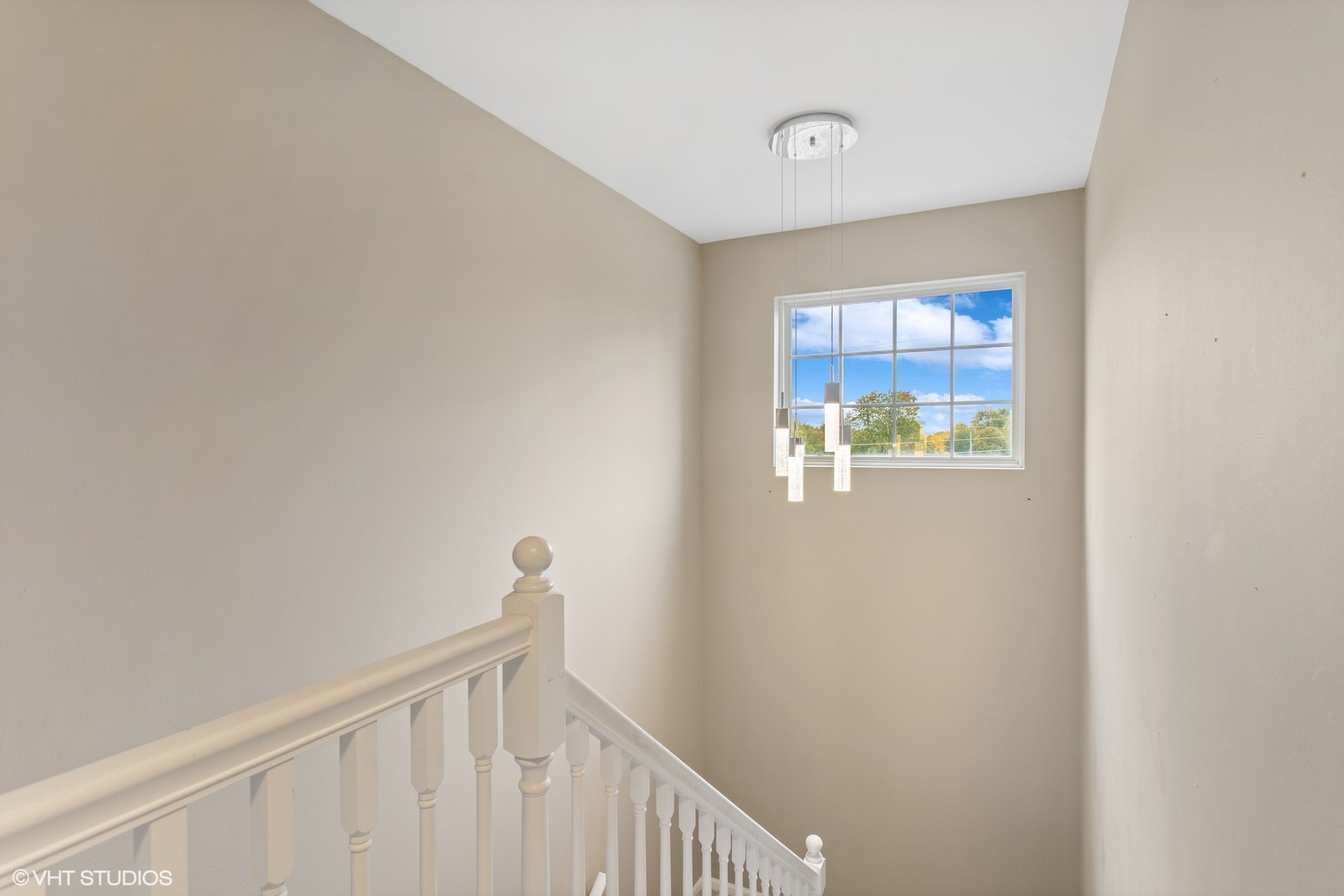 3443 Ravinia Circle Aurora, IL 60504 - Photo 13 of 36 a view of entryway with wooden floor