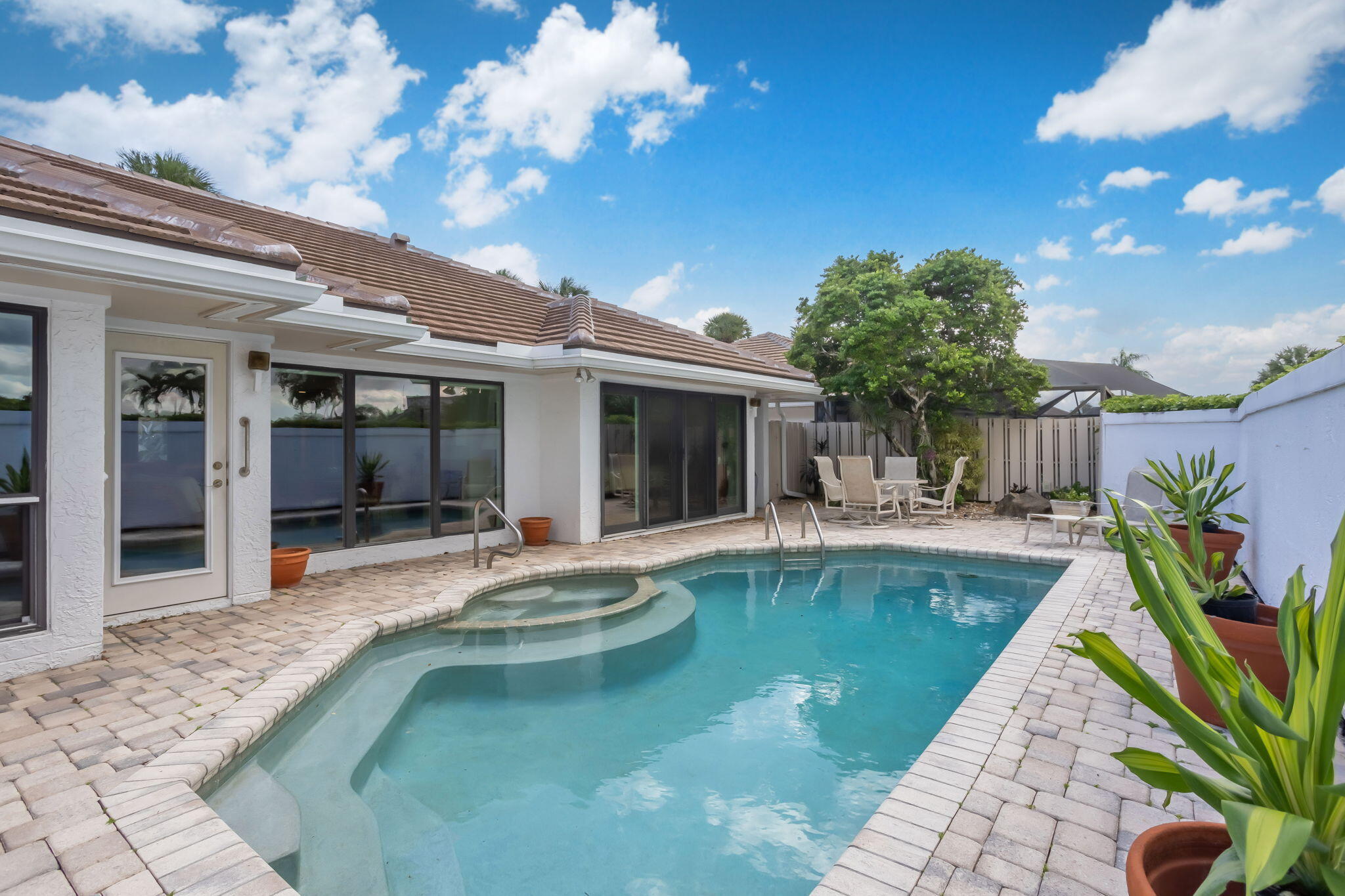 20485 Linksview Way Boca Raton, FL 33434 - Photo 30 of 40 3-web-or-mls-0E2A4913-HDR