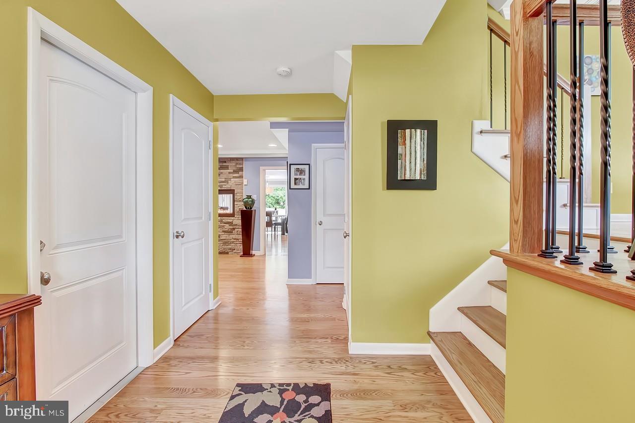 1472 Bee Tree Road York, PA 17403 - Photo 4 of 36 Gallery Image 4