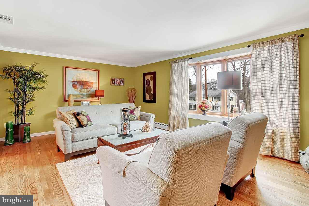 1472 Bee Tree Road York, PA 17403 - Photo 5 of 36 Gallery Image 5