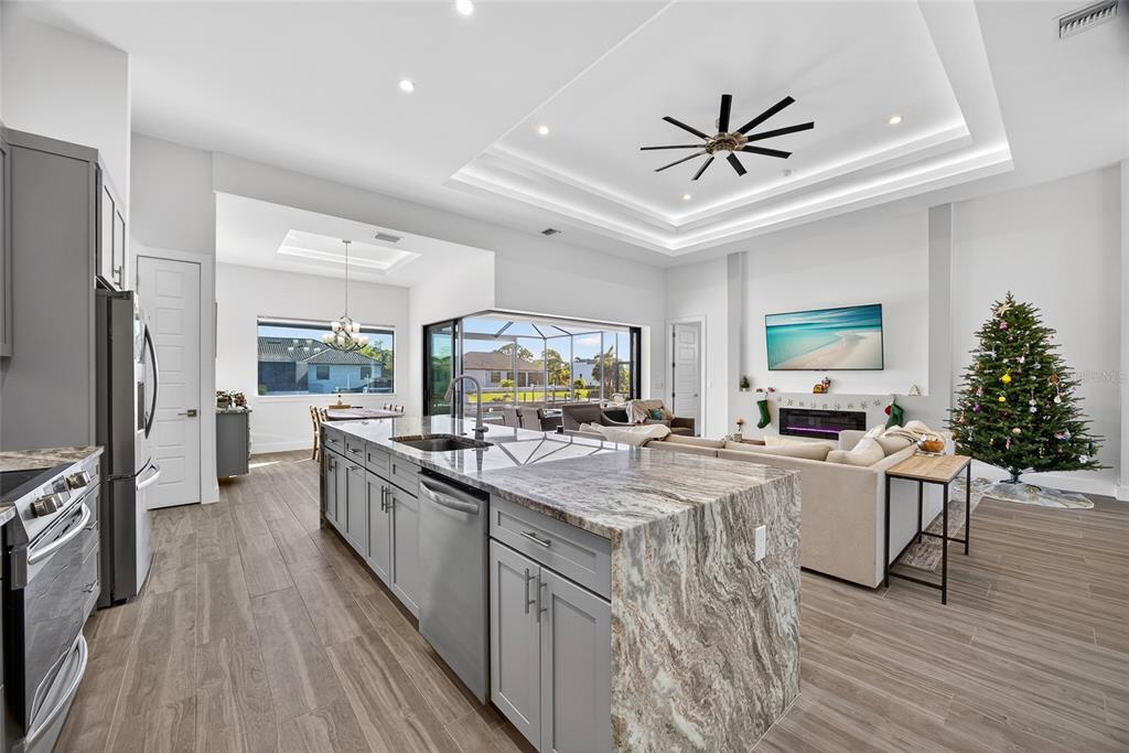 2817 Northwest 41st Avenue Cape Coral, FL 33993 - Photo 12 of 38