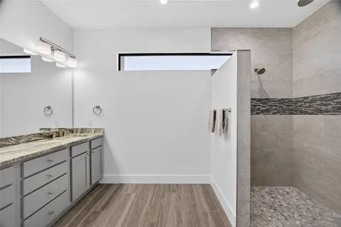 $825,000 | 2817 Northwest 41st Avenue, Cape Coral, FL 33993