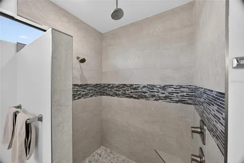 $825,000 | 2817 Northwest 41st Avenue, Cape Coral, FL 33993