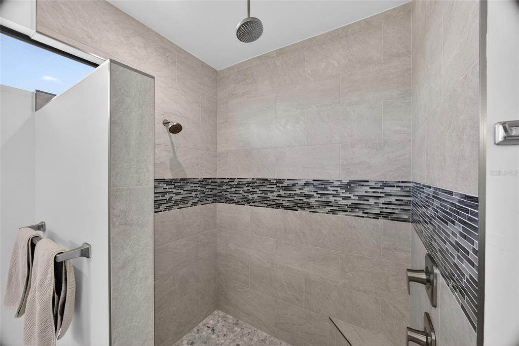 2817 Northwest 41st Avenue Cape Coral, FL 33993 - Photo 18 of 38