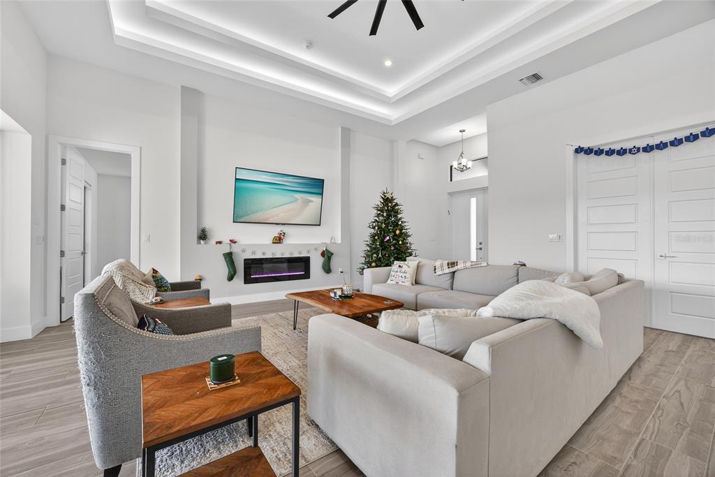 2817 Northwest 41st Avenue Cape Coral, FL 33993 - Photo 5 of 38