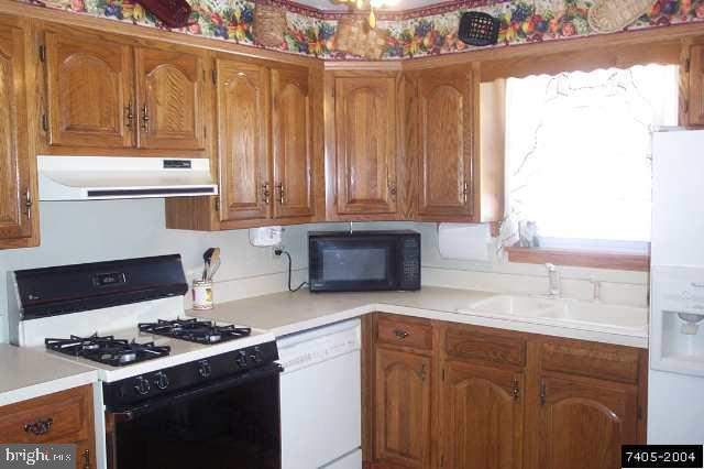 921 Haines Road York, PA 17402 - Photo 6 of 8 Gallery Image 6