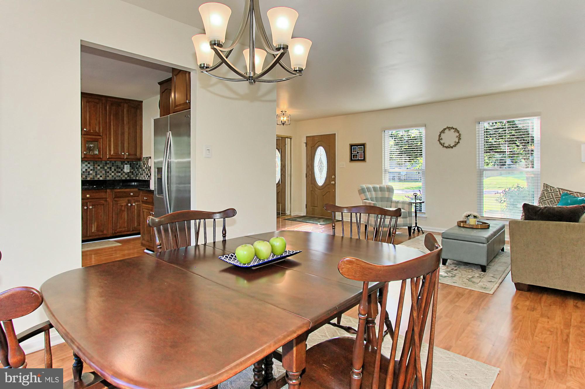 2322 Archdale Road Reston, VA 20191 - Photo 8 of 36