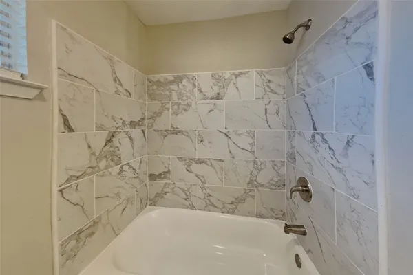 $2,030 | 7206 Fuchsia Lane, Humble, TX 77346