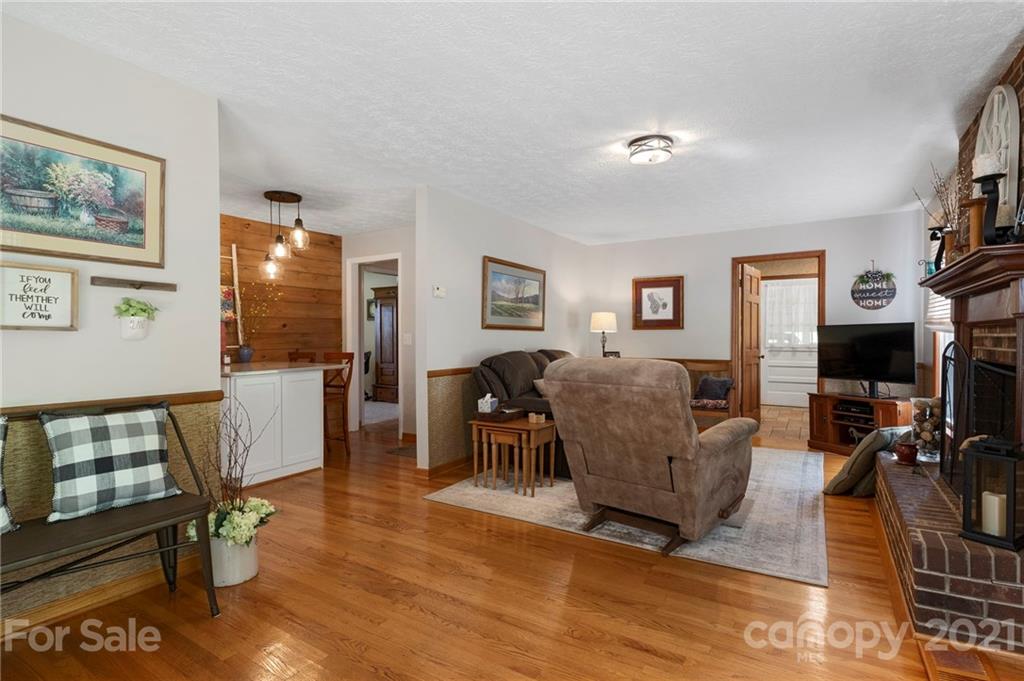 18 Rory Phillips View Candler, NC 28715 - Photo 14 of 35 Gallery Image 14