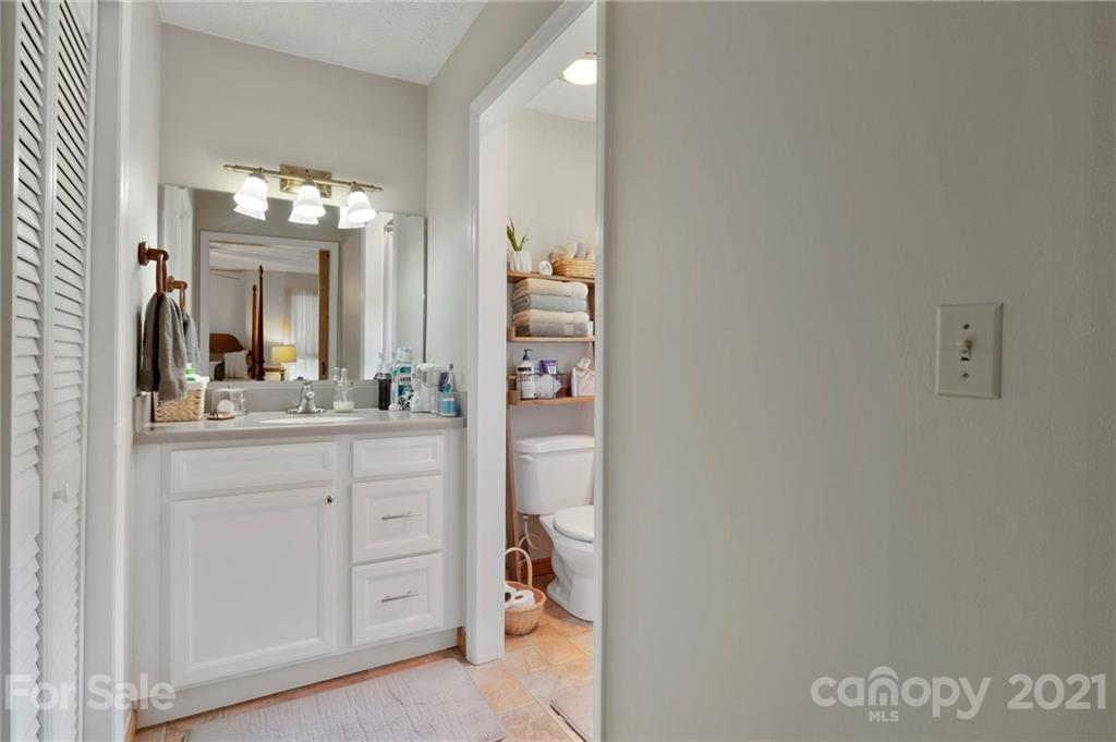 18 Rory Phillips View Candler, NC 28715 - Photo 21 of 35 Gallery Image 21