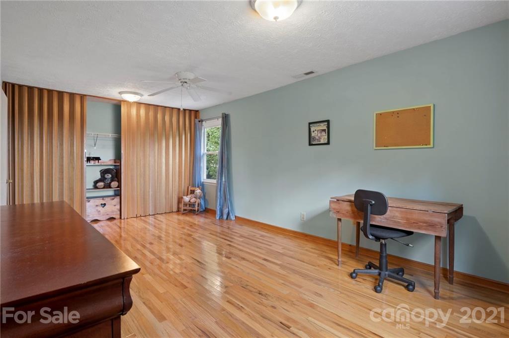 18 Rory Phillips View Candler, NC 28715 - Photo 24 of 35 Gallery Image 24