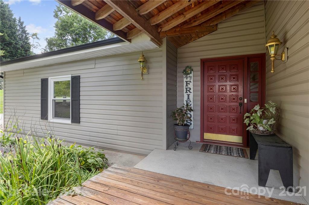 18 Rory Phillips View Candler, NC 28715 - Photo 4 of 35 Gallery Image 4