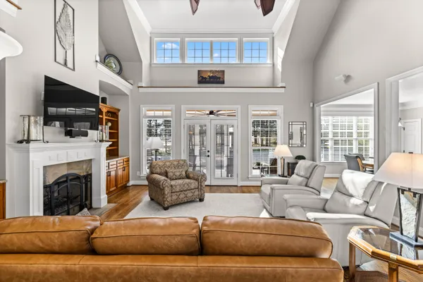 $575,000 | 335 Lakeshore Cove Drive, Fort Oglethorpe, GA 30742