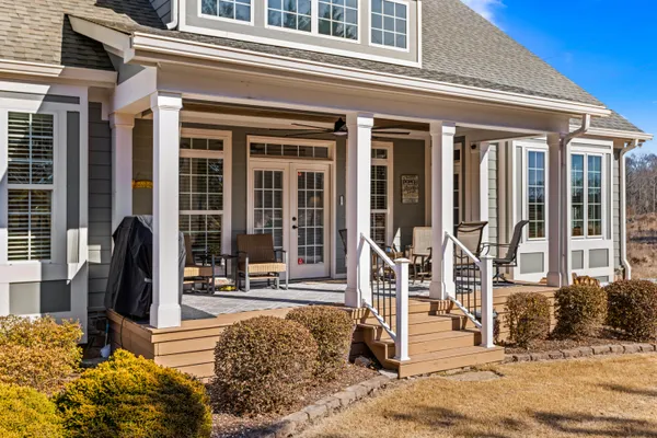 $575,000 | 335 Lakeshore Cove Drive, Fort Oglethorpe, GA 30742