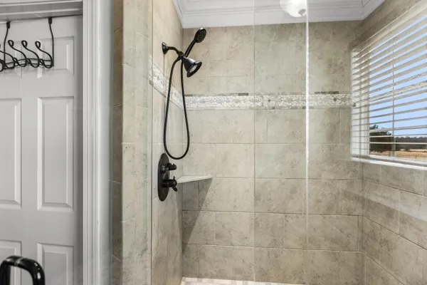 $575,000 | 335 Lakeshore Cove Drive, Fort Oglethorpe, GA 30742