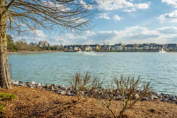 $575,000 | 335 Lakeshore Cove Drive, Fort Oglethorpe, GA 30742