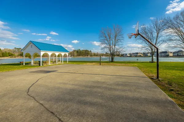 $575,000 | 335 Lakeshore Cove Drive, Fort Oglethorpe, GA 30742