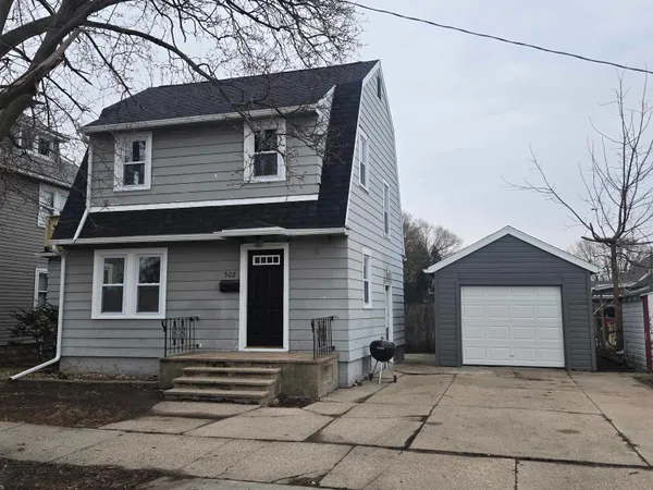 $219,900 | 508 East Memorial Drive, Janesville, WI 53545