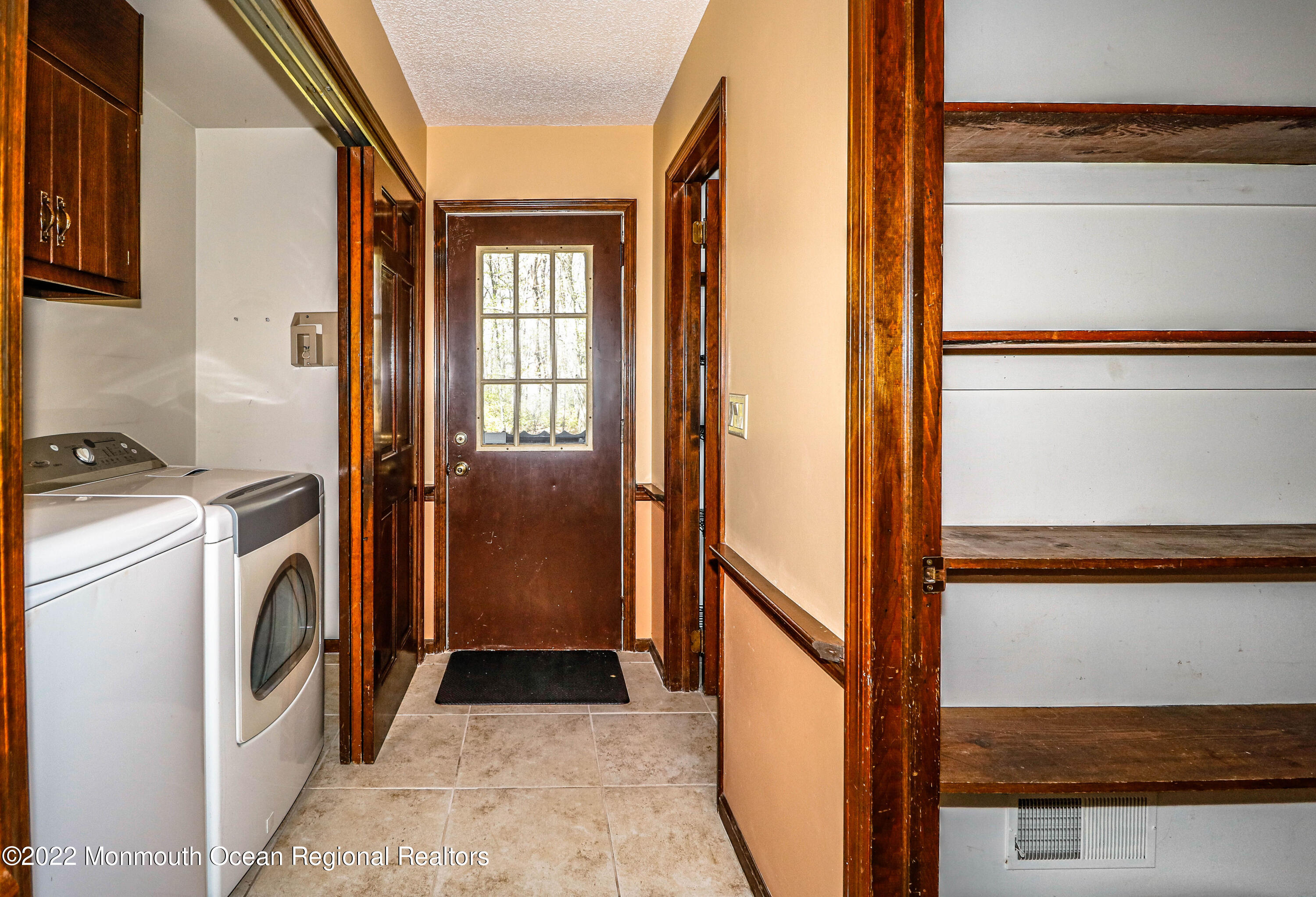 136 Stone Hill Road Colts Neck, NJ 07722 - Photo 20 of 55 Laundry & Mud Room 1