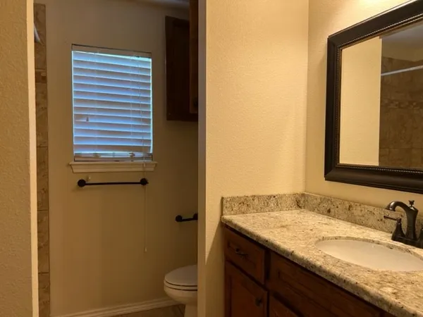 $1,500 | 706 East 22nd Street, Bryan, TX 77803