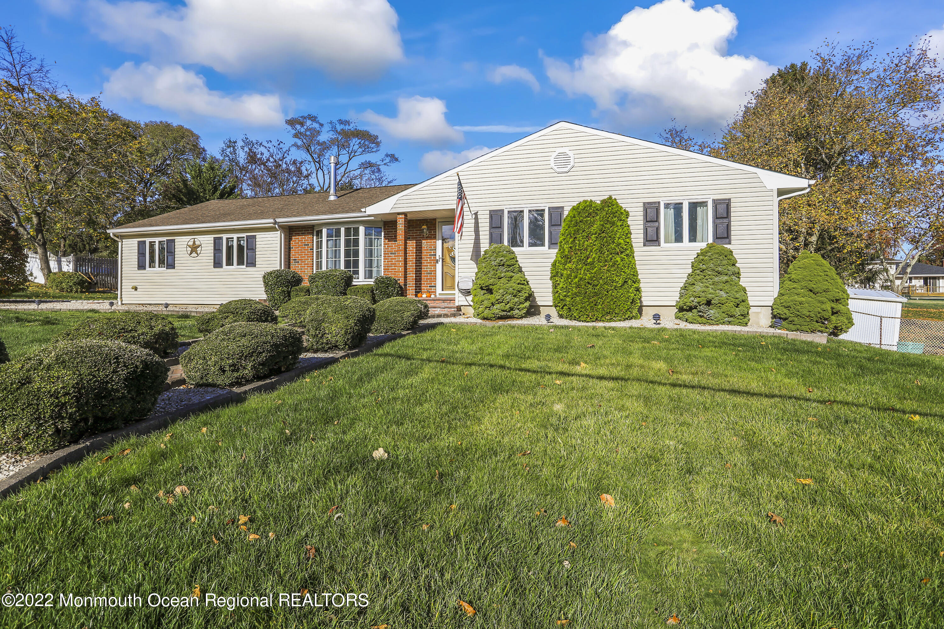 56 Westbrook Road Howell, NJ 07731 - Photo 1 of 33 5W5A3157