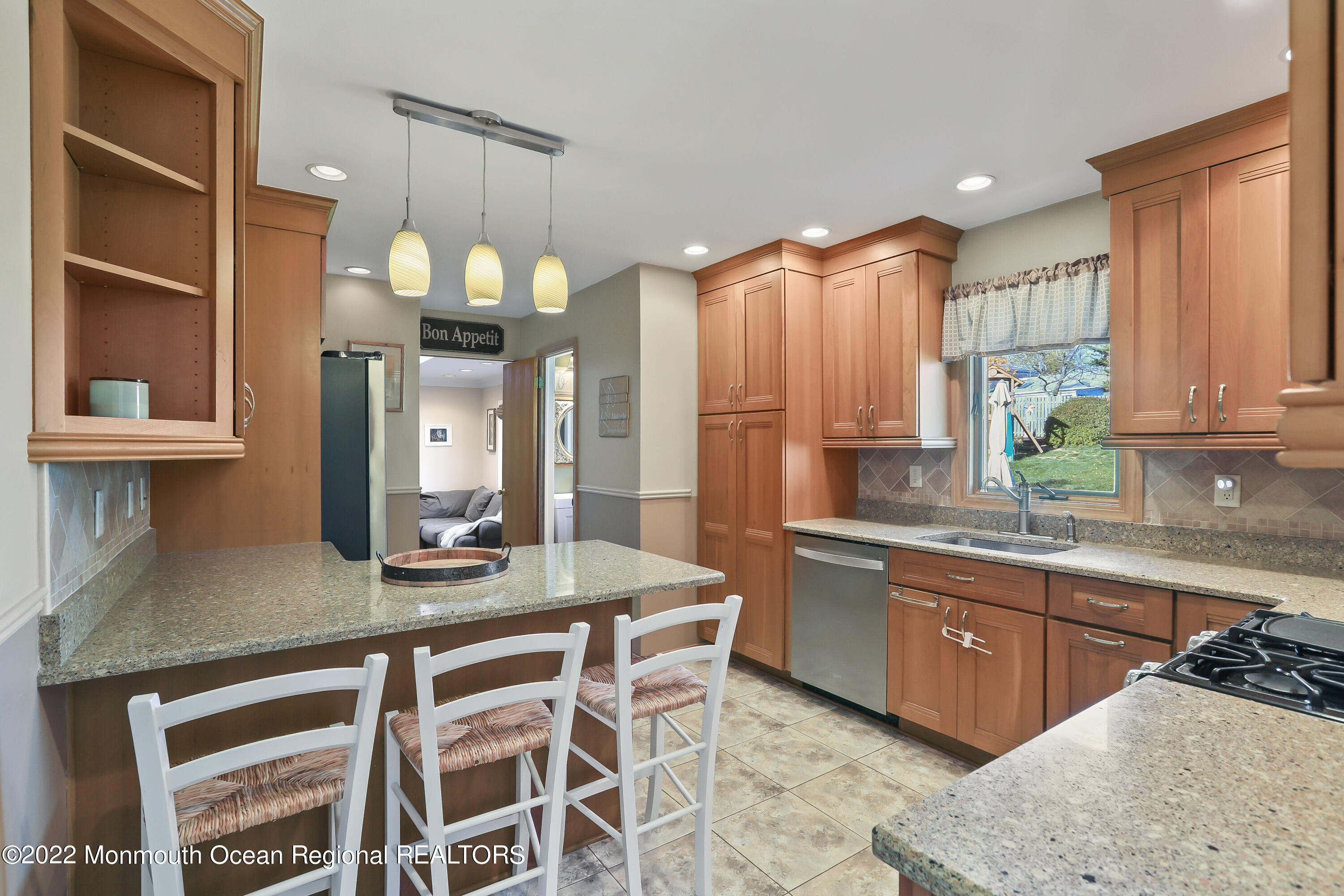 56 Westbrook Road Howell, NJ 07731 - Photo 11 of 33 5W5A3250