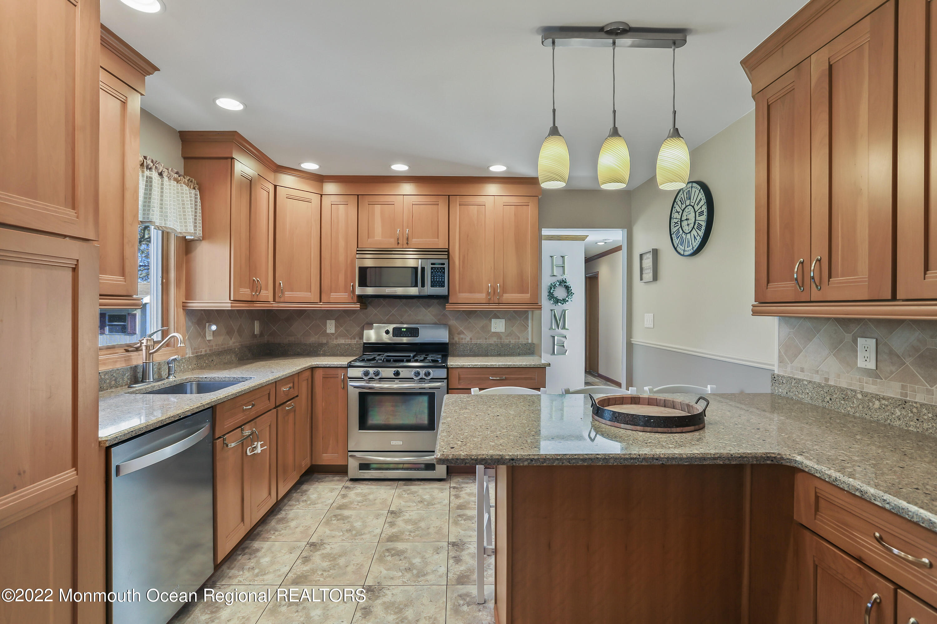 56 Westbrook Road Howell, NJ 07731 - Photo 15 of 33 5W5A3265