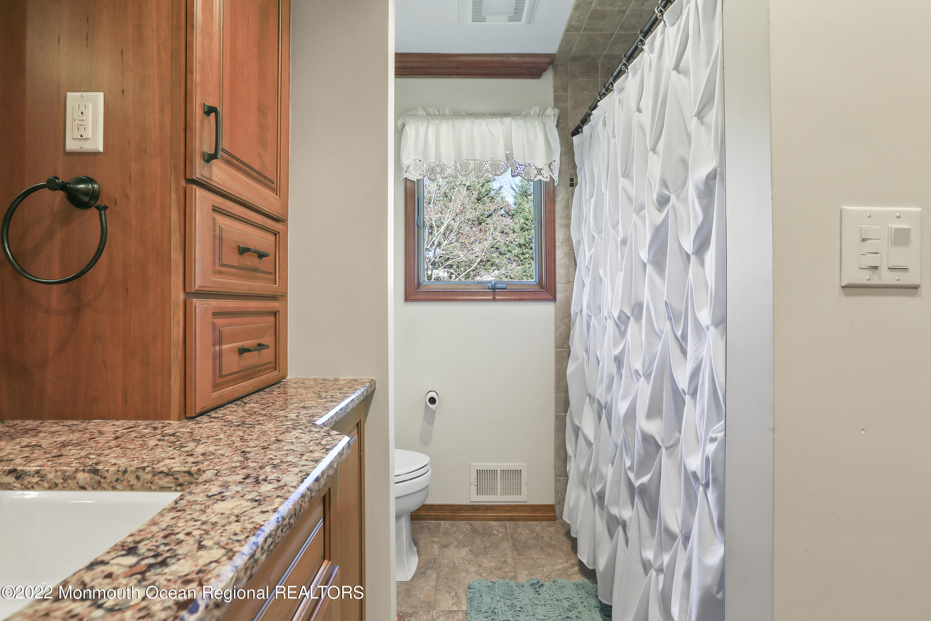 56 Westbrook Road Howell, NJ 07731 - Photo 25 of 33 5W5A3215