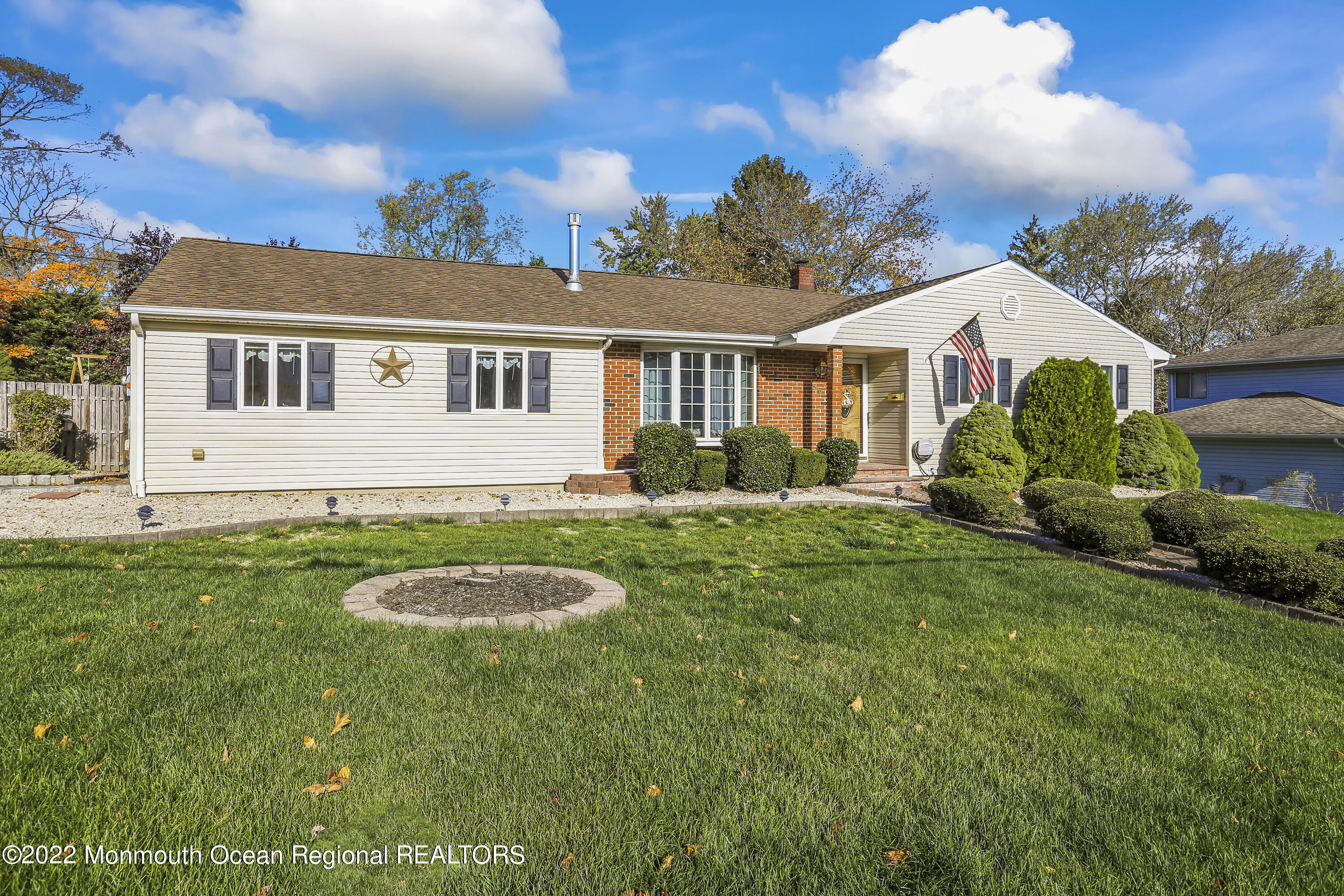56 Westbrook Road Howell, NJ 07731 - Photo 3 of 33 5W5A3162