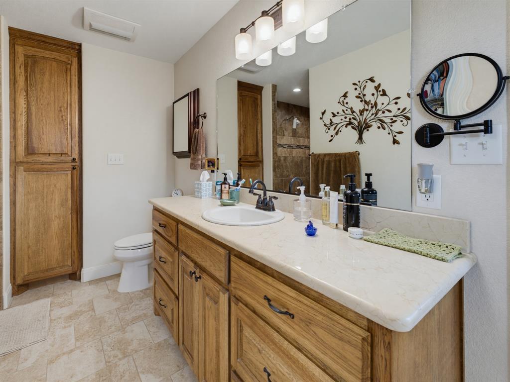 711 Crows Point Lake Bridgeport, TX 76426 - Photo 23 of 40