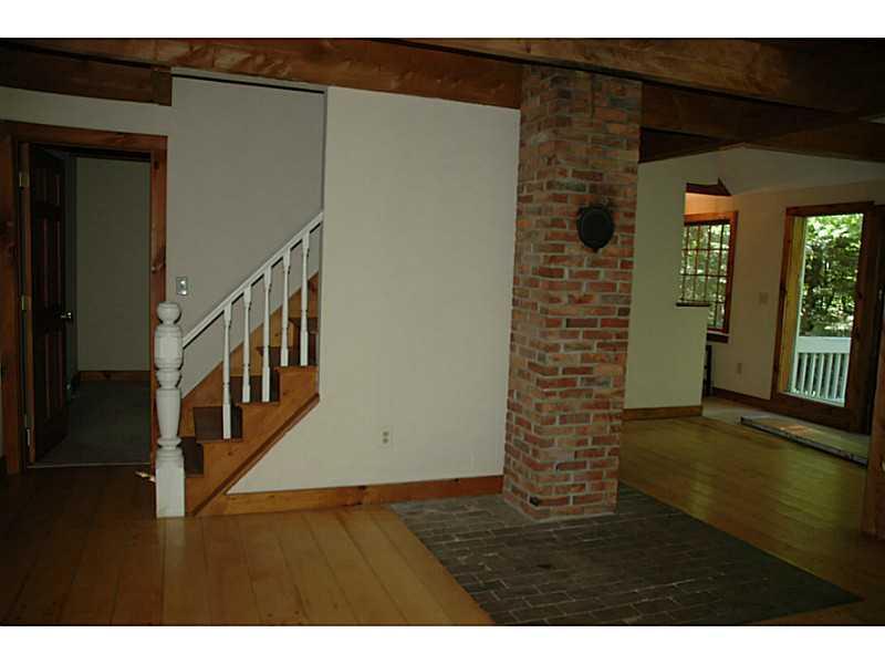 16 Anthoine Road Windham, ME 04062 - Photo 8 of 21 Living Room.