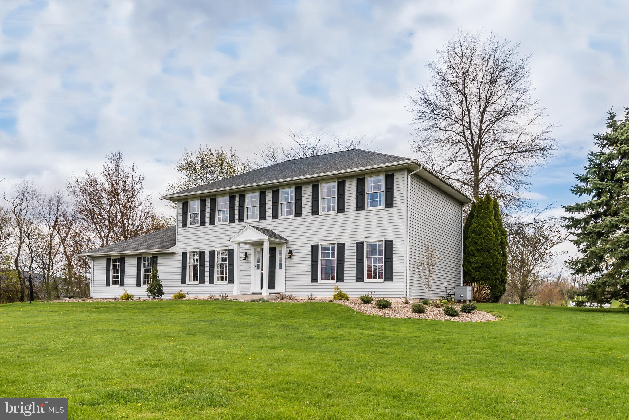 284 Stuart Road Carlisle, PA 17015 - Photo 4 of 44 Gallery Image 4