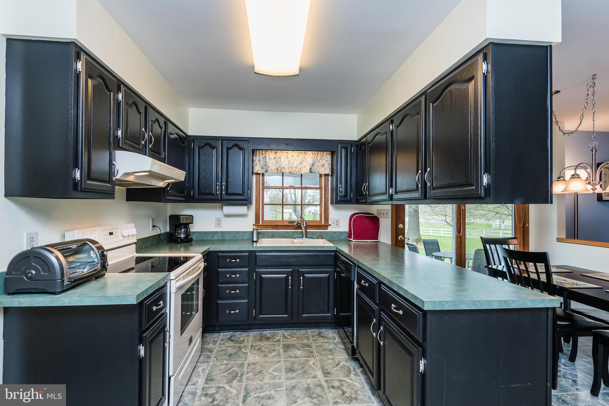284 Stuart Road Carlisle, PA 17015 - Photo 10 of 44 Gallery Image 10