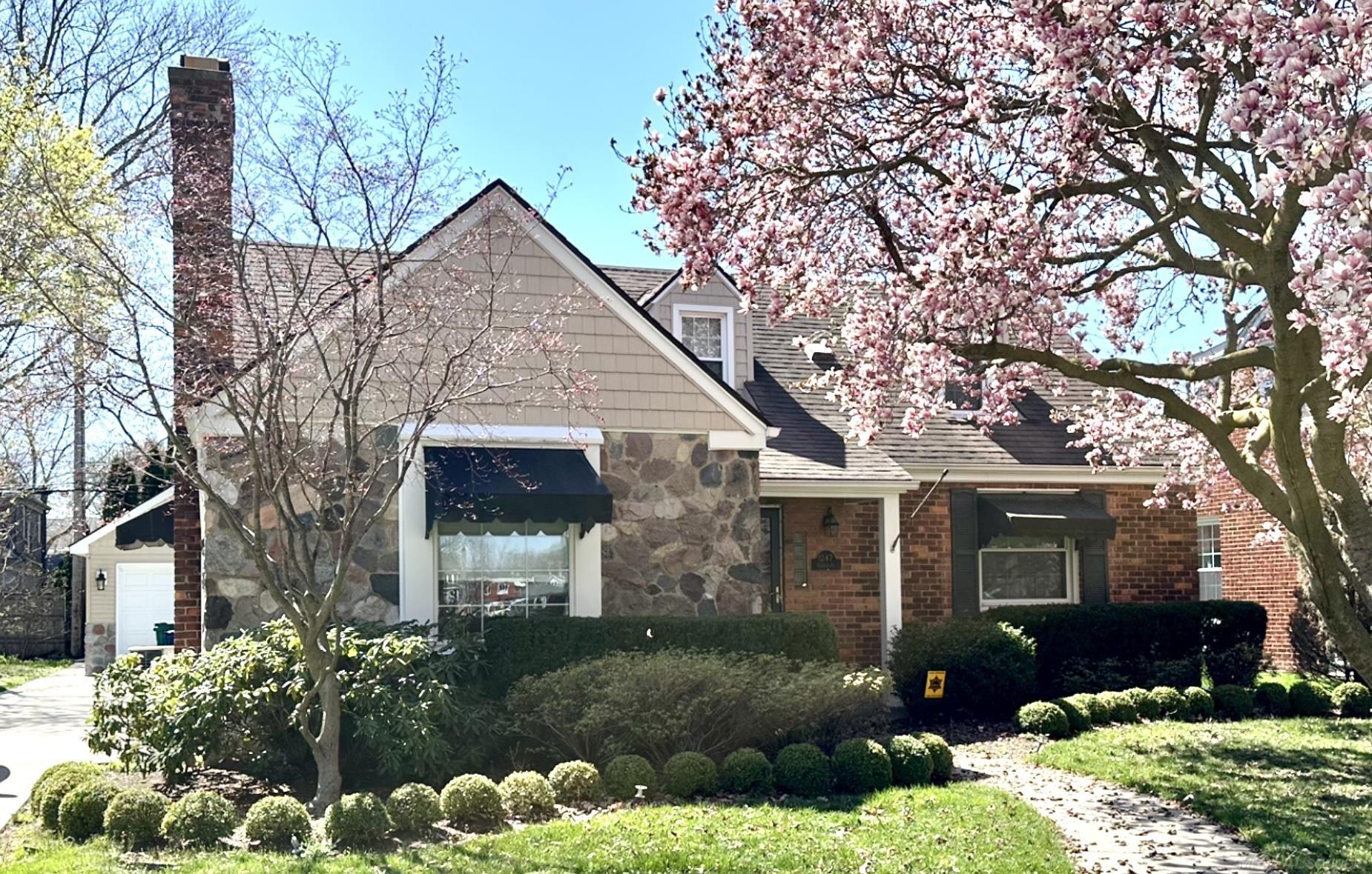 1247 Cadieux Road Grosse Pointe Park, MI 48230 - Photo 1 of 1