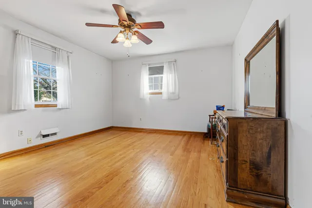 $2,350 | 6219 Groveland Road, Linthicum Heights, MD 21090