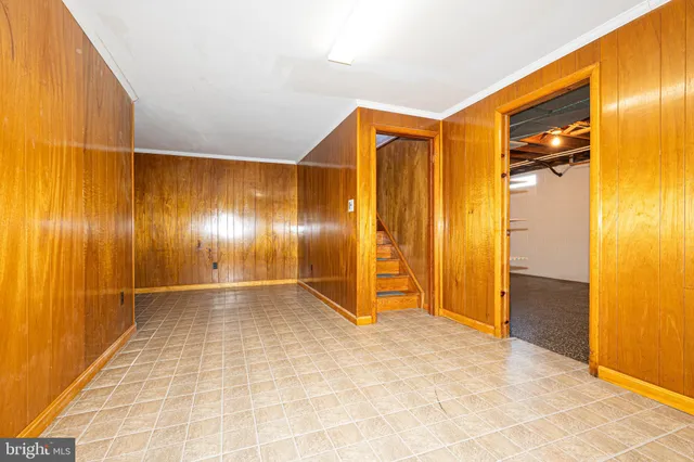 $2,350 | 6219 Groveland Road, Linthicum Heights, MD 21090