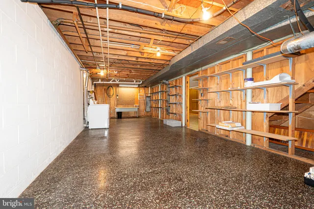 $2,350 | 6219 Groveland Road, Linthicum Heights, MD 21090