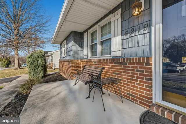 $2,350 | 6219 Groveland Road, Linthicum Heights, MD 21090