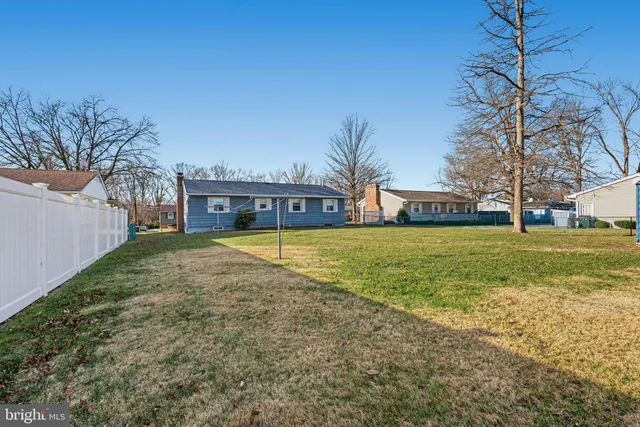 $2,350 | 6219 Groveland Road, Linthicum Heights, MD 21090
