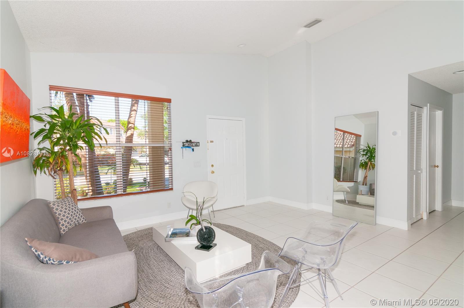 859 Falling Water Road Weston, FL 33326 - Photo 3 of 22