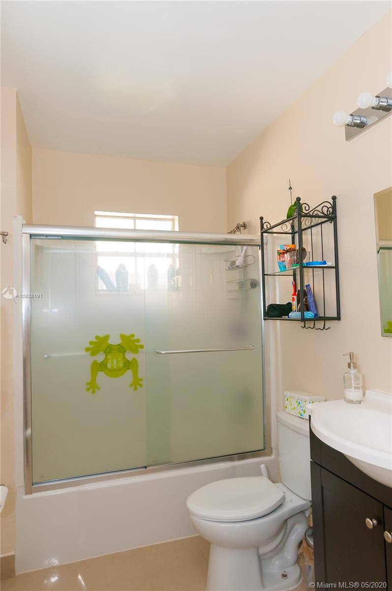 859 Falling Water Road Weston, FL 33326 - Photo 10 of 22