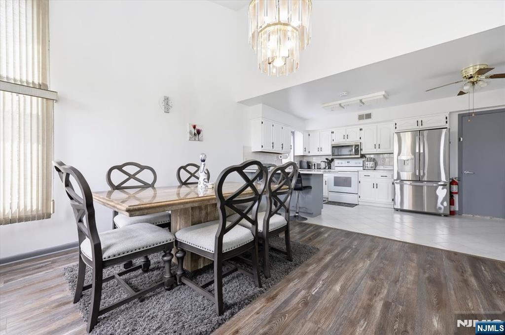 52 Adams Terrace Clifton, NJ 07013 - Photo 10 of 43